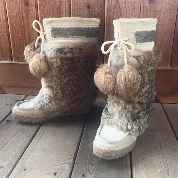 Coach Maryann Tan Rabbit Fur Boots - Picture 16 of 16